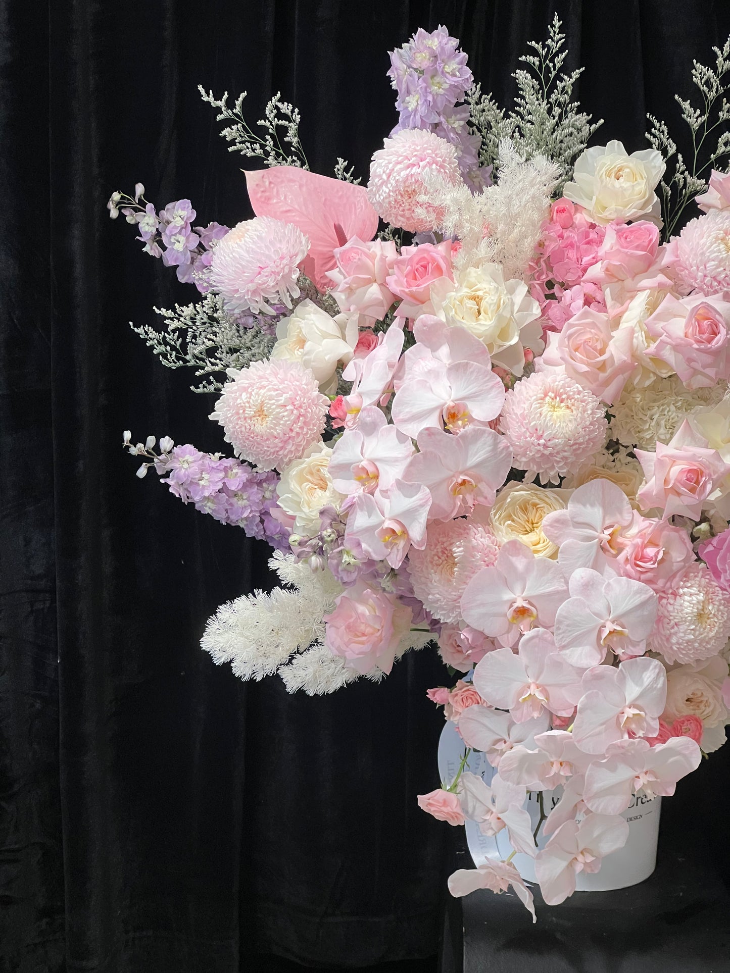 Love's Ambition - Luxury Table Arrangement  许我耀眼豪华版桌花